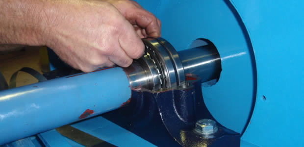 servicing split bearing assembly